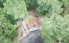 Studio cosy perché dans les arbres au coeur du Périgord proche Sarlat